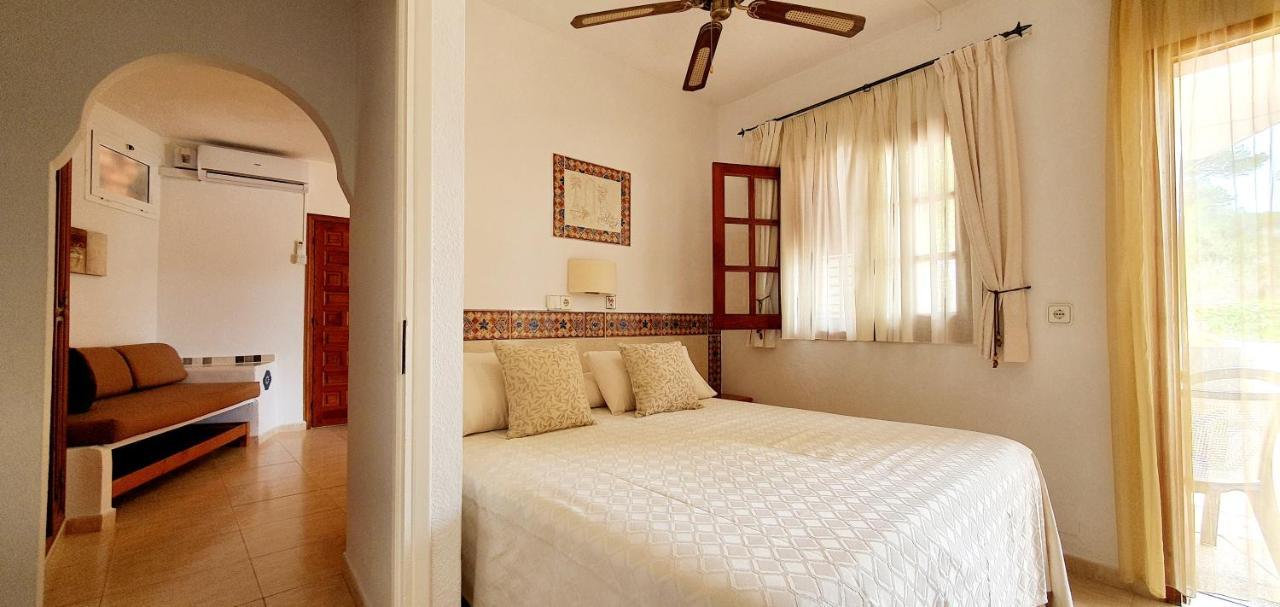 Granada Apartments Familiar Deluxe Portinatx Exterior photo